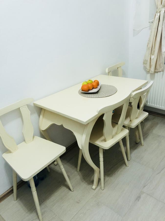 Queen'S Studio Sibiu Luaran gambar